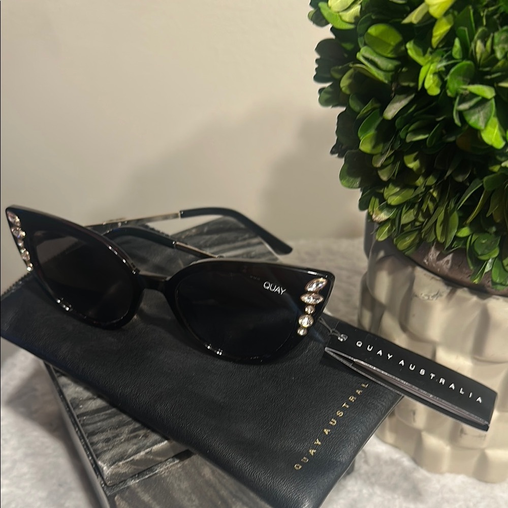 Quay Australia Black Wayfarer Sunglasses